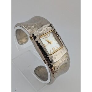 Merona Hammered Bangle Watch Women 28mm Case Silver- New Battery